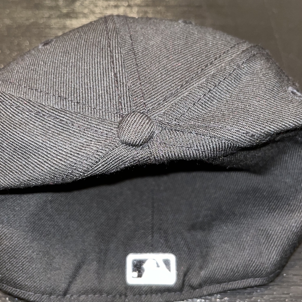 COPY - Atlanta Braves Hat - Picture 2 of 2